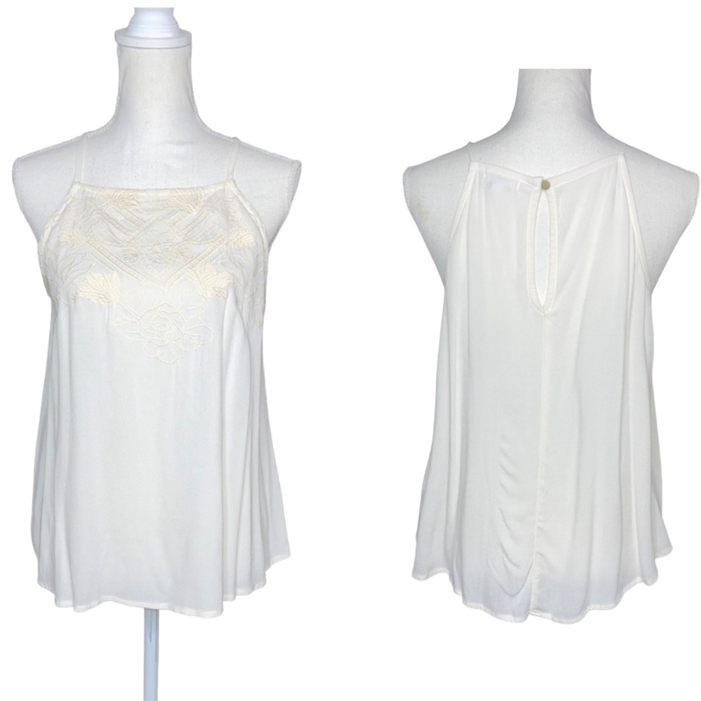 LOVE ON A HANGER Ivory Tank M NWOT